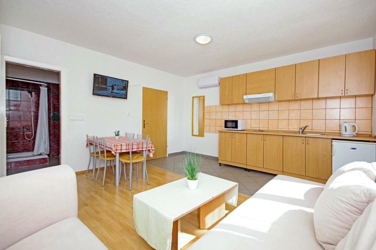 Apartments Solis Makarska Eksteriør bilde