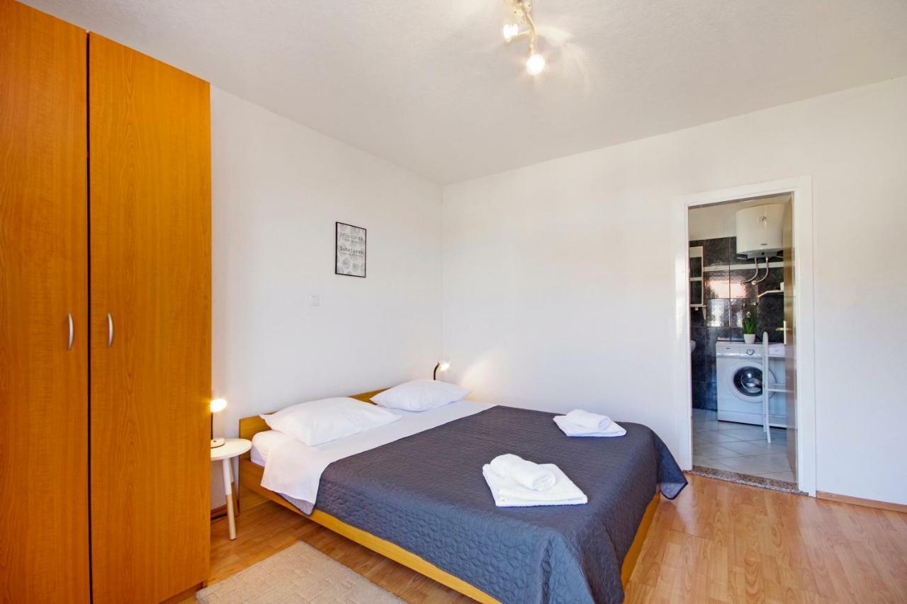 Apartments Solis Makarska Eksteriør bilde